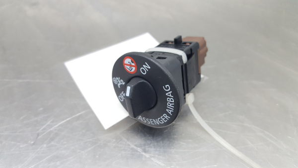 Commande / interrupteur multifonctions RENAULT Clio IV (BH_)