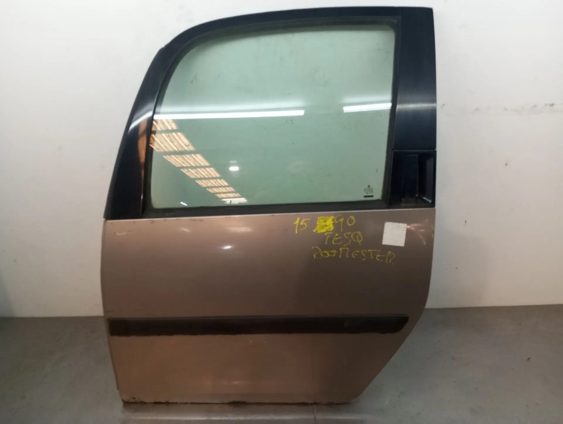 Left rear door SKODA Roomster (5J)