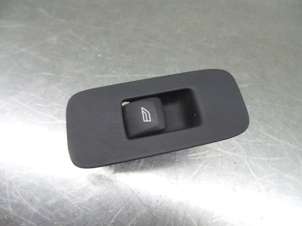 Mando / interruptor elevalunas delantero derecho VOLVO V40 Hatchback