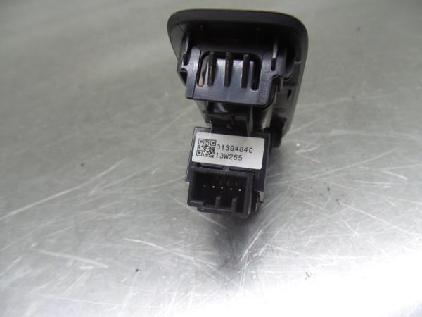 Mando / interruptor elevalunas delantero derecho VOLVO V40 Hatchback Imagem-3