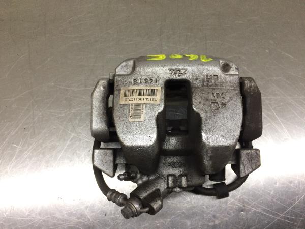 Pinça travão / maxila de travão frente esquerda PEUGEOT 3008 II (M_)