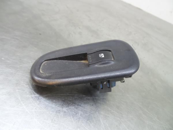 Mando / interruptor elevalunas delantero derecho RENAULT Kangoo (KW0/1_) Imagem-1