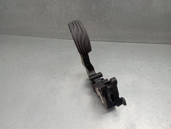 Pedal acelerador RENAULT Megane IV (B9A/M_) Imagem-1