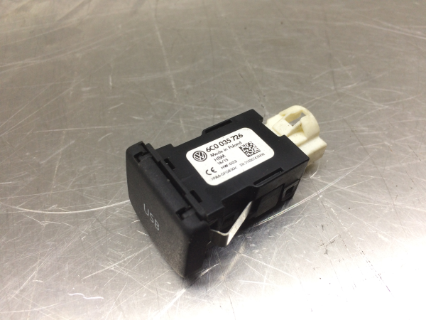 Módulo USB / AUX / IPOD VOLKSWAGEN Polo (6R, 6C) Imagem-1