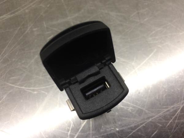 Módulo USB / AUX / IPOD VOLKSWAGEN Polo (6R, 6C) Imagem-3