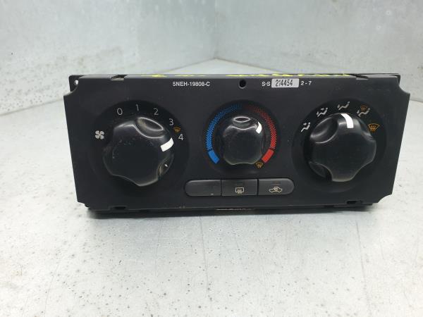 Climate control NISSAN NP300 Navara Pick Up Chassis (D40)