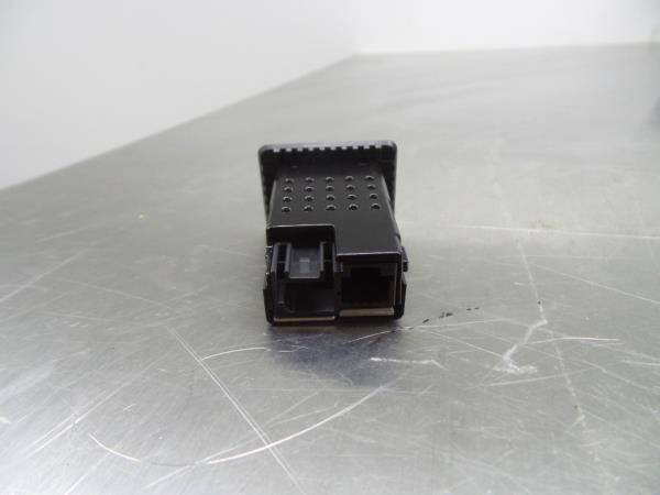 Módulo USB / AUX / IPOD NISSAN Micra V (K14) Imagem-1