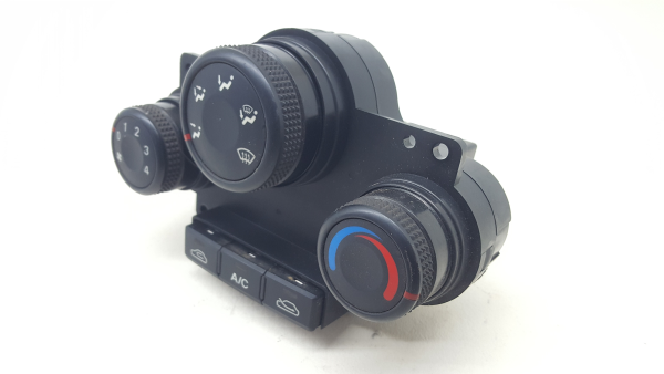 Climate control KIA Carens I (FC) Imagem-2