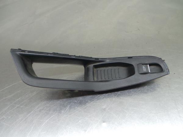 Mando / interruptor elevalunas delantero derecho FORD Fiesta VI (CB1, CCN)