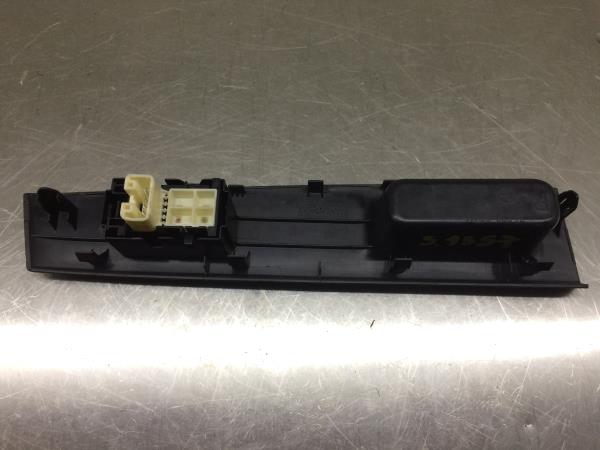 Mando / interruptor elevalunas delantero derecho TOYOTA Yaris (_P13_) Imagem-1