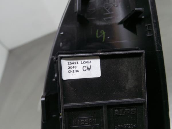 Mando / interruptor elevalunas delantero derecho NISSAN Juke (F15) Imagem-2