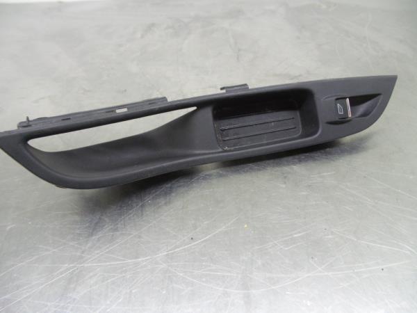 Mando / interruptor elevalunas delantero derecho FORD Focus III Carrinha