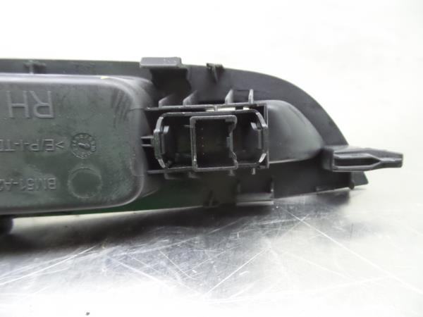 Mando / interruptor elevalunas delantero derecho FORD Focus III Carrinha Imagem-2