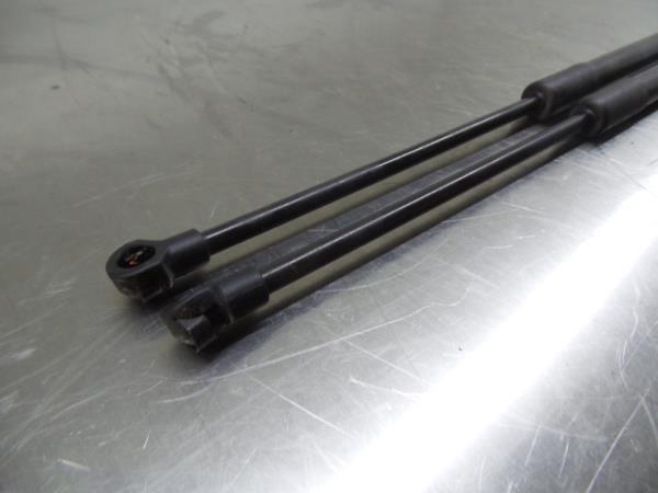 Amortecedor da mala SMART ForFour (453) Imagem-1