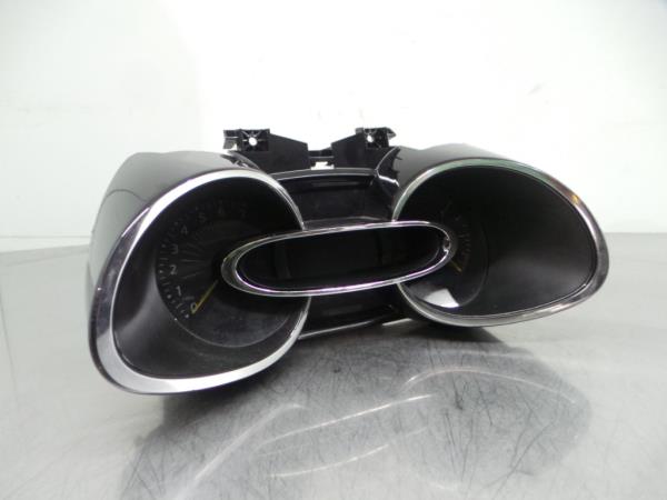 Quadrante / painel de instrumentos RENAULT Clio IV (BH_)