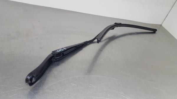 Windscreen wiper arm Left front VOLVO V40 Cross Country (526)
