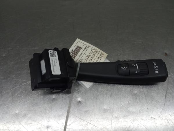 Wiper control stalk VOLVO V40 Cross Country (526)