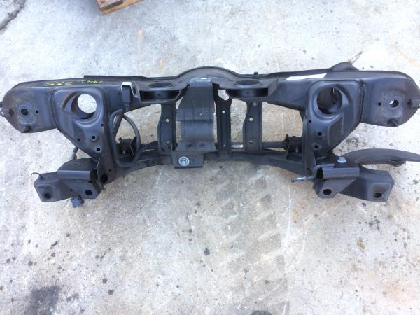 Rear subframe VOLVO V40 Cross Country (526)