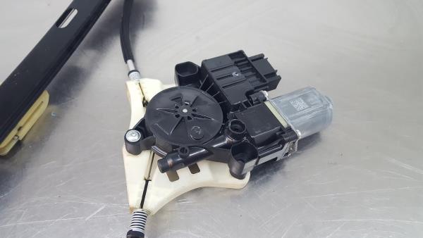 Lève-vitre avant gauche SEAT Ibiza V (KJ1) Imagem-1