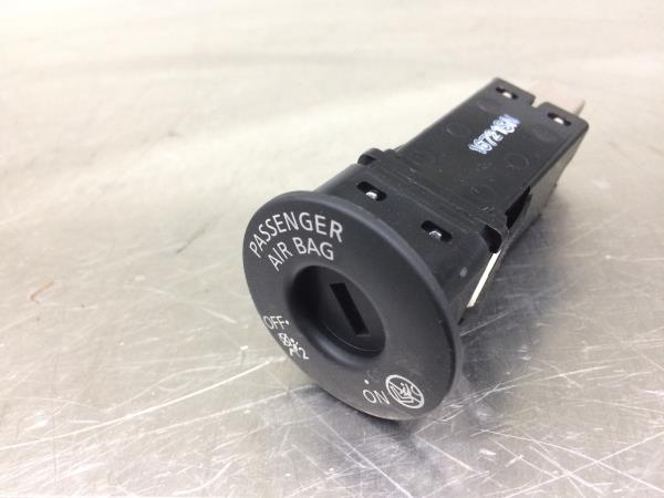 Multifunction control NISSAN Juke (F15) Imagem-1