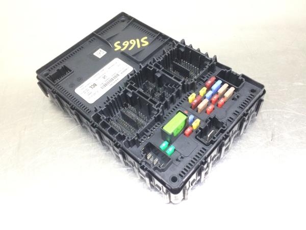 Caixa fusíveis / SAM / BSI FORD Fiesta VII (HJ, HF) Imagem-1