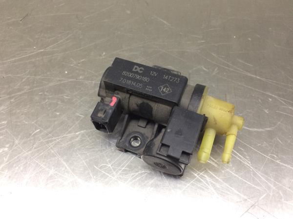 Idle air control valve RENAULT Captur (J5_)