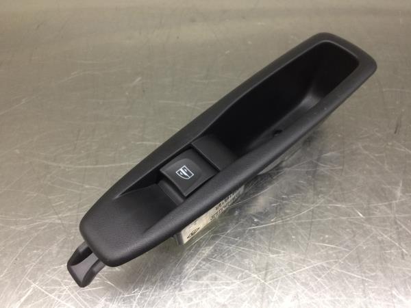 Mando / interruptor elevalunas trasero derecho RENAULT Captur (J5_)