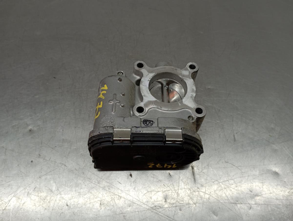 Corpo borboleta RENAULT Kadjar (HA_, HL_) Imagem-1