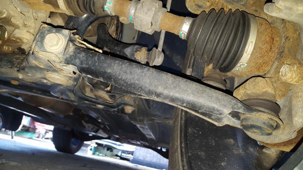 Brazo suspensión delantero izquierdo JEEP Compass (MK49)