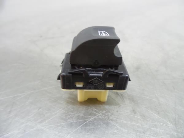 Mando / interruptor elevalunas delantero derecho RENAULT Clio IV (BH_) Imagem-1