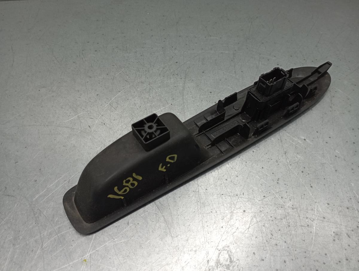 Right Front window control CITROËN DS3 Imagem-1