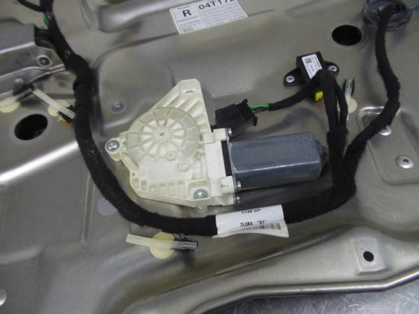 Lève-vitre avant Droite MERCEDES-BENZ Classe S (W221) Imagem-1