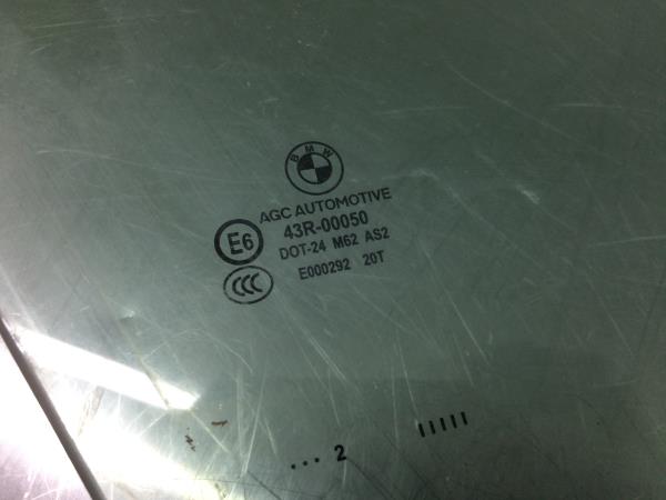 Right front door glass BMW 5 (F10) Imagem-1