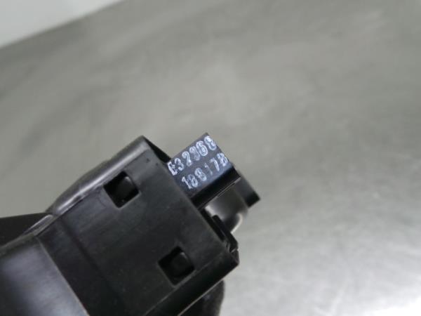 Comando / interruttore alzacristallo posteriore destro RENAULT Captur (J5_) Imagem-3