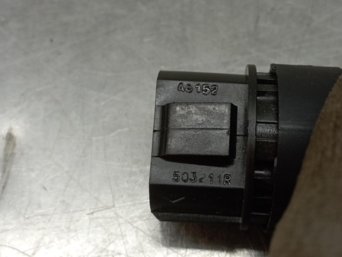 Comando / botão / interruptor multifunções RENAULT Captur (J5_) Imagem-2