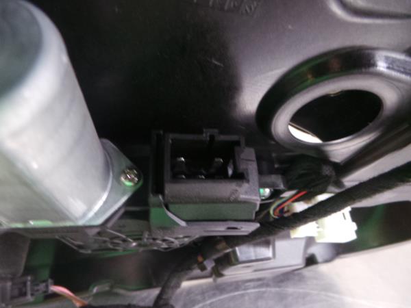 Elevador vidros trás esquerdo MERCEDES-BENZ Classe A (W176) Imagem-3