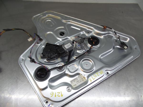 Alzavetro posteriore sinistro HYUNDAI ix20 (JC)