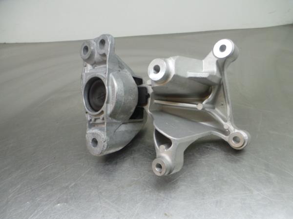 Engine Mount NISSAN Micra V (K14)