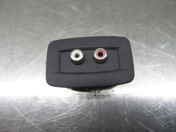 Módulo USB / AUX / IPOD RENAULT Master III Chassis (EV/HV/UV)