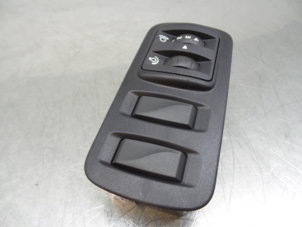 Commande / interrupteur multifonctions RENAULT Kadjar (HA_, HL_) Imagem-1
