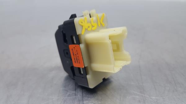 Mando / interruptor elevalunas delantero derecho DACIA Logan II Sedan (4S_) Imagem-1