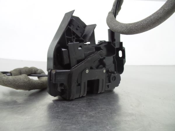 Fechadura / fecho porta trás esquerdo RENAULT Megane IV (B9A/M_)