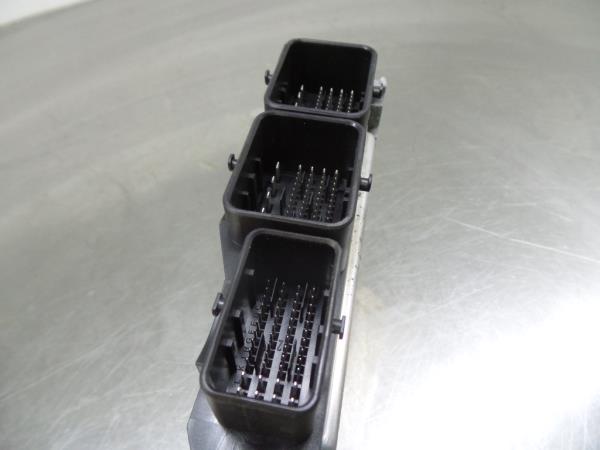 Centralina motor / ECU PEUGEOT 208 Imagem-2