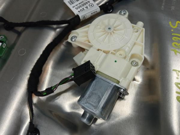 Lève-vitre avant Droite MERCEDES-BENZ Classe C (W204) Imagem-2