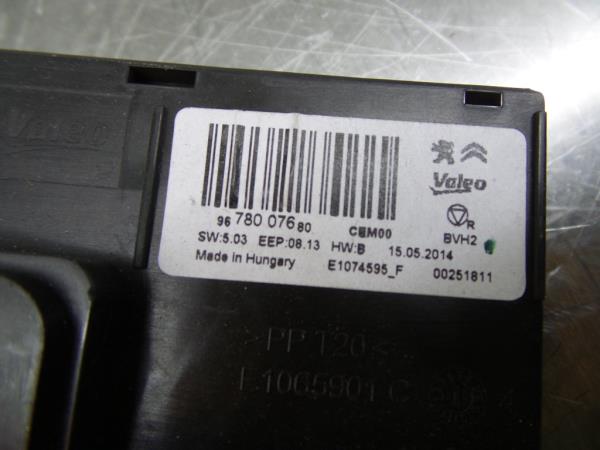 Módulo confort PEUGEOT 308 II Imagem-3