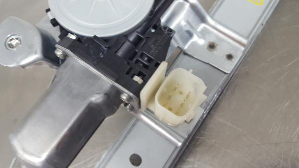 Lève-vitre avant gauche NISSAN Micra V (K14) Imagem-2