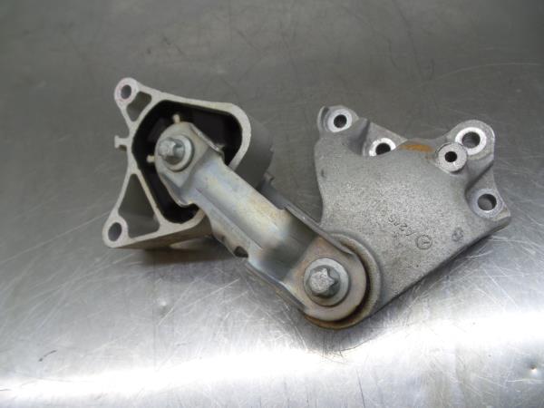 Support Moteur MERCEDES-BENZ Classe A (W176) Imagem-1