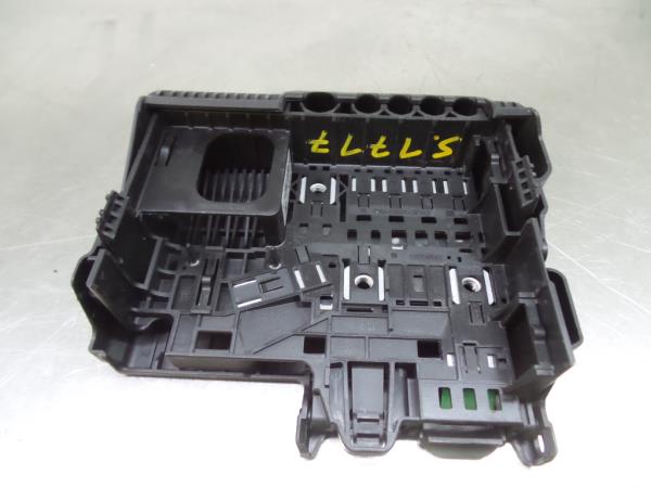 Battery Control Module / Charging Relay OPEL Corsa E Imagem-1