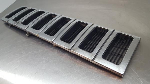 Front grille JEEP Grand Cherokee I (ZJ) Imagem-1