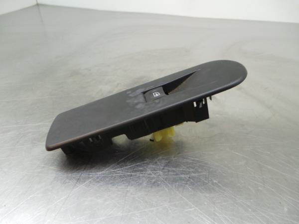 Mando / interruptor elevalunas delantero derecho RENAULT Clio IV (BH_) Imagem-1